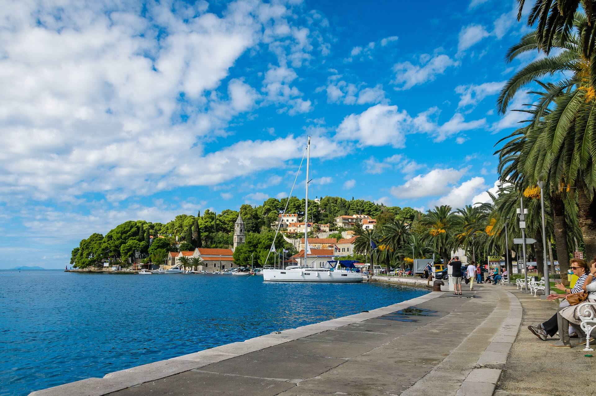 motorradtour-kroatien-hafen.jpg